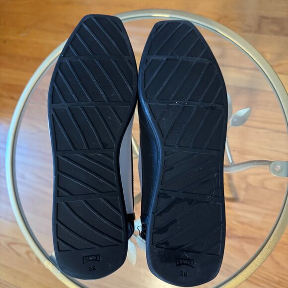 Fabulous Camper "Twins" Mirrored Two-Tone Black and White Slingbacks, size 38 - Picture 9 of 12